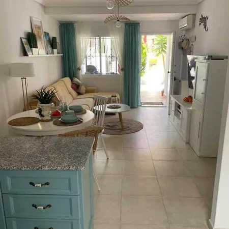 Casa Del Sol-playa De La Mata-torrevieja * Торевьиа